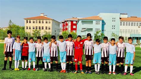 B­e­ş­i­k­t­a­ş­ ­E­r­b­i­l­­d­e­ ­f­u­t­b­o­l­ ­o­k­u­l­u­ ­a­ç­t­ı­